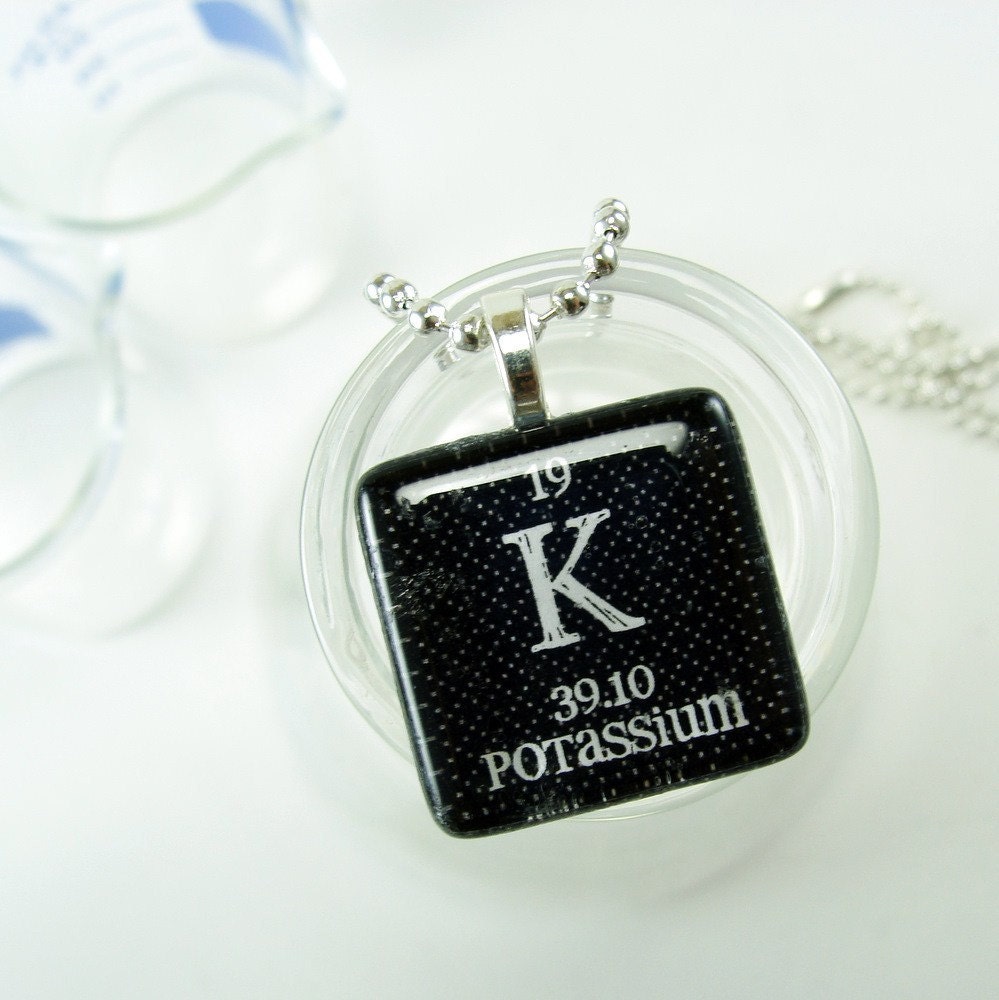 Potassium Glass PT Necklace