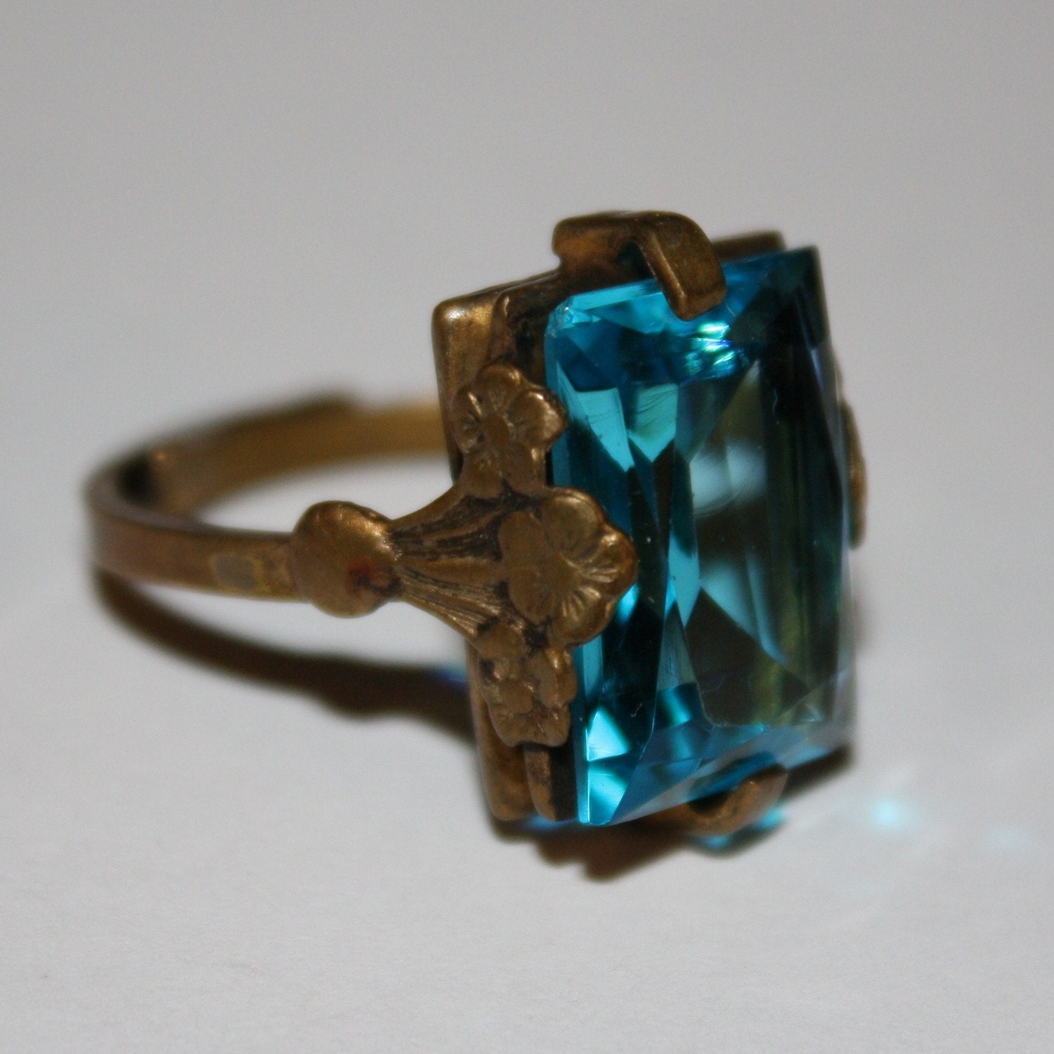 ANTIQUE Edwardian Victorian Blue Zircon Glass Brass Ring