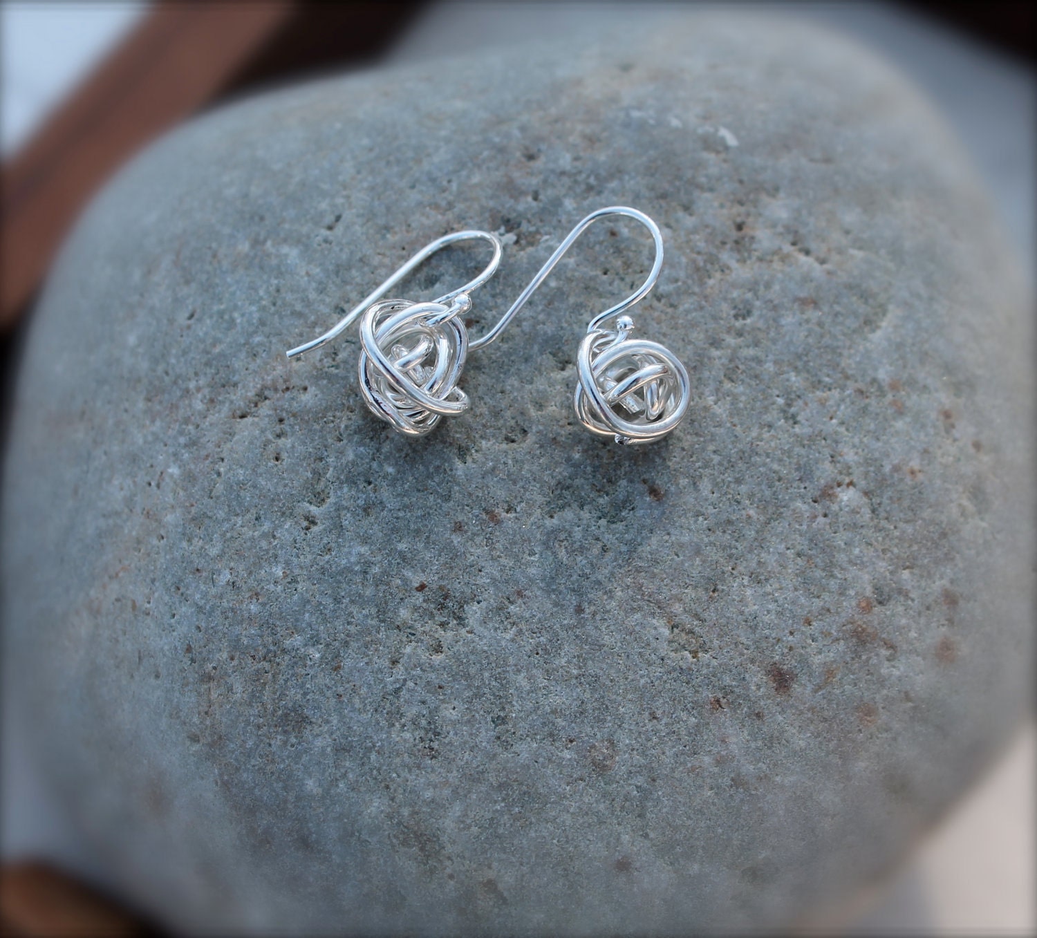 Knot of Sterling Silver. Small Tumbleweed Earrings. Mini Tiny Small Dangle Style. Minimalist. Simple earrings. Wear everyday.
