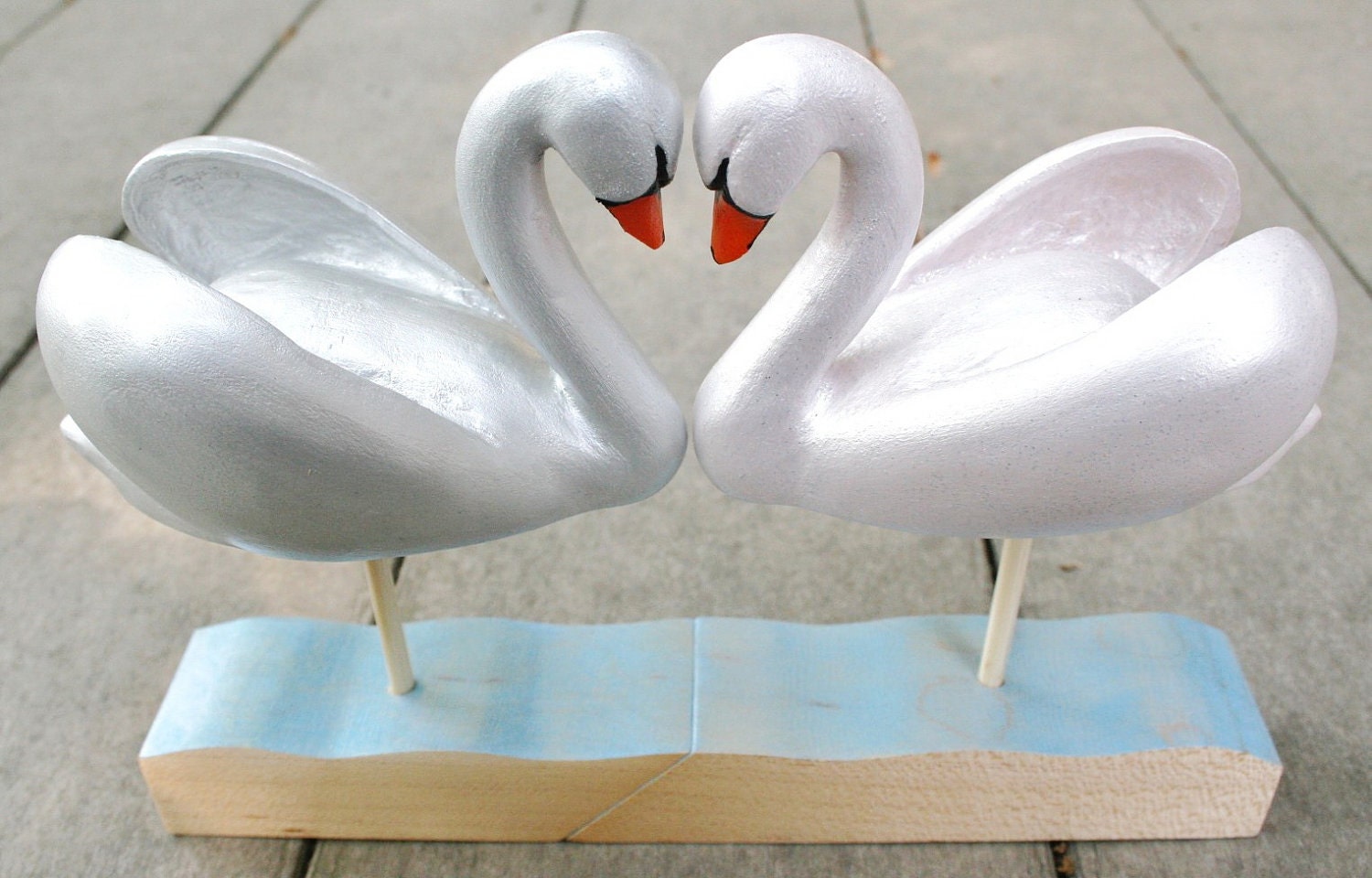 Wooden kissing love swans wedding cake topper - hand carved -  marry me, get married, wedding anniversary gift, Ready to ship