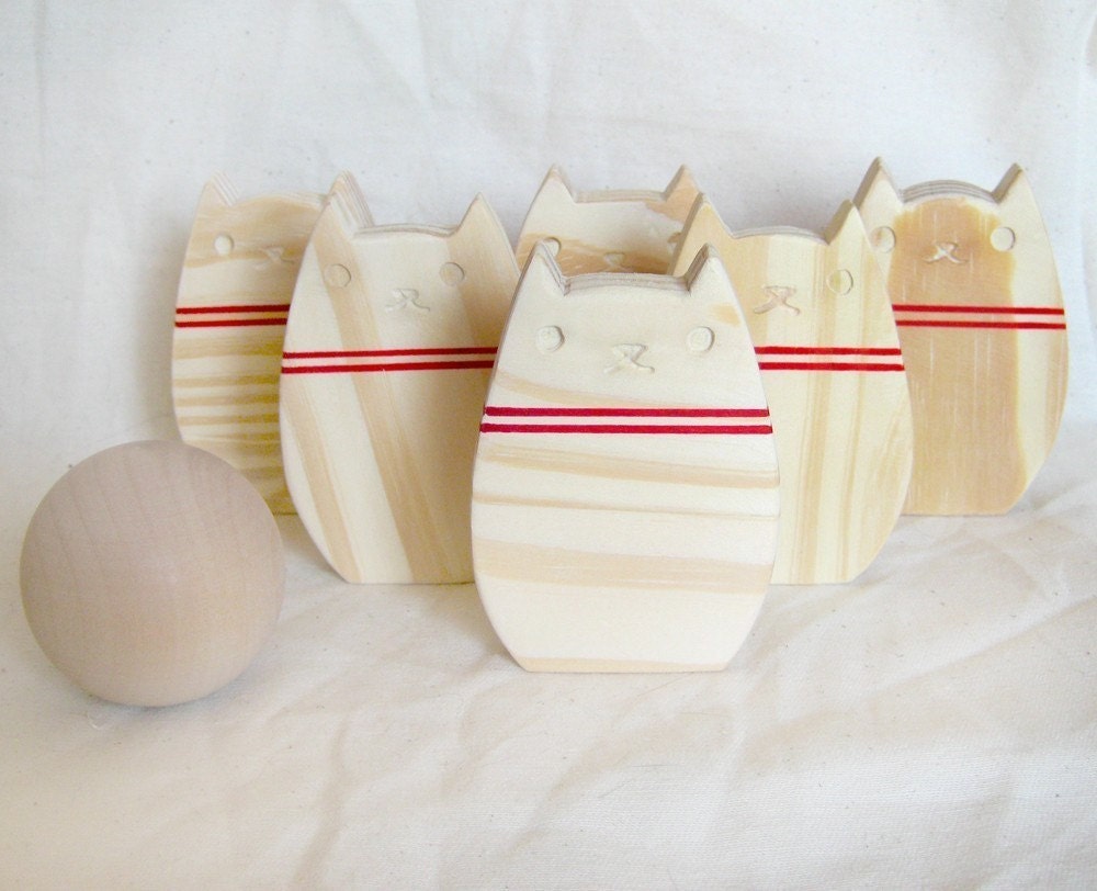 Kitty Bowling Toy Set - Natural Wood