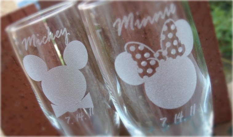 Mickey and Minnie Silhouettes- Engraved Wedding Glass Toasting Flutes