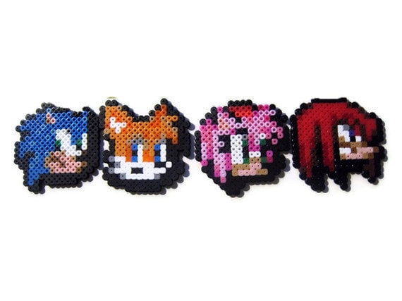 Sonic the Hedgehog Battle Icon Magnet Perler Pixel Sprites Set of 4 - Sonic, Tails, Amy, Knuckles