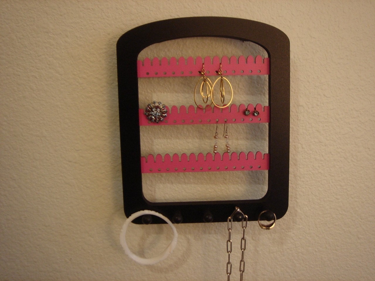 Earring Rack Organizer with 5 pegs PINK Wall Hanging