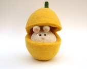 Easeter Toy, Butternut Pumpkin Mouse Cute Wool Felt Waldorf Handmade Spring Needle Children Kids Plush yellow mice