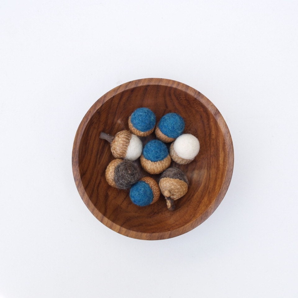 Wool Gift Set, 8 felt acorns in a wood bowl autumn fall home decor woodland housewarming christimas gift teamt dude for him man