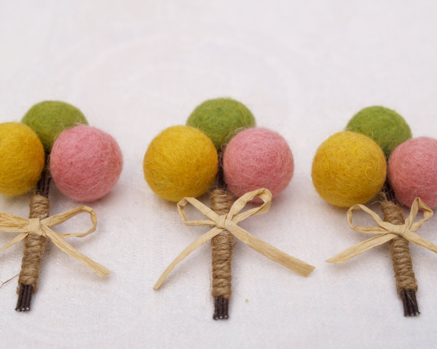 Rustic Country Groom Wedding Boutonnieres Lapel Pins Groomsman Shabby Chic Craspedia billy ball flower felt Spring Summer 3 burlap raffia