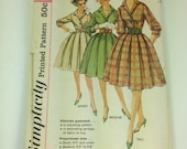 SALE 30% off 50s vintage simplicity dress pattern size 16