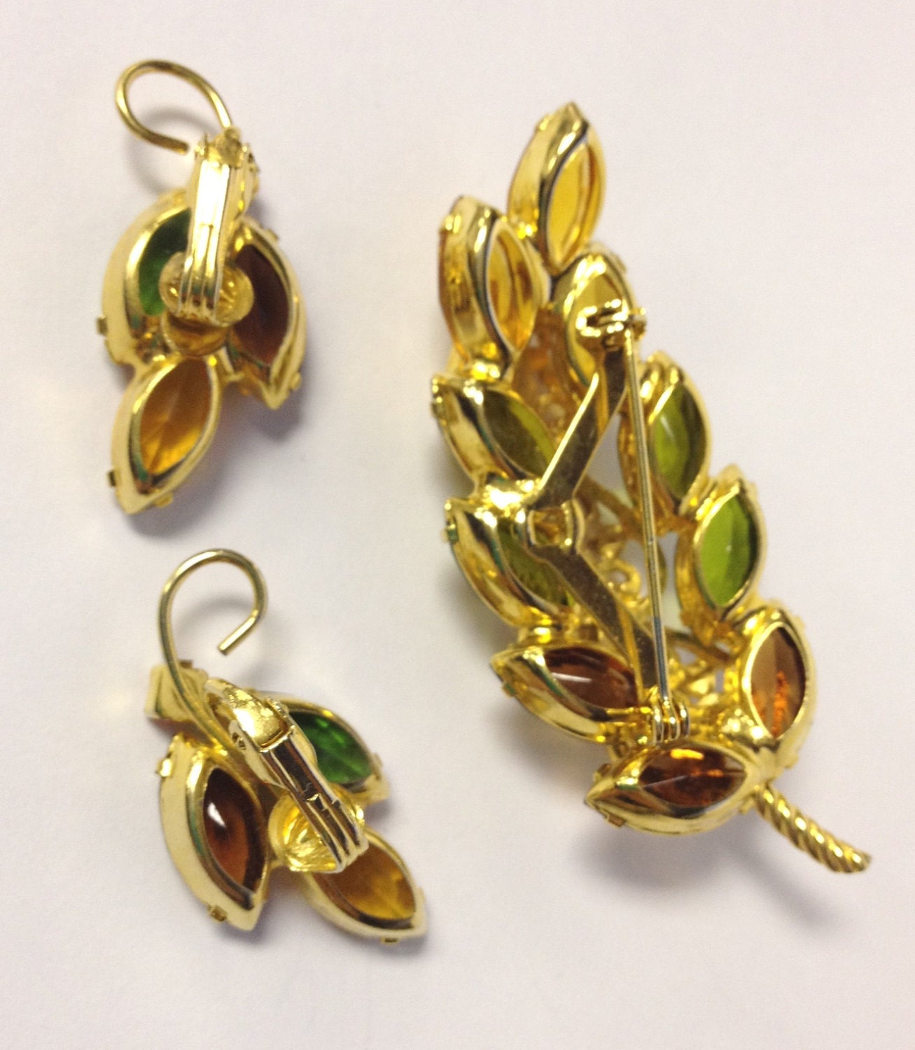 ON SALE SALE Gorgeous Vintage 50s/60s Juliana leaf rhinestone set D&E demi parue