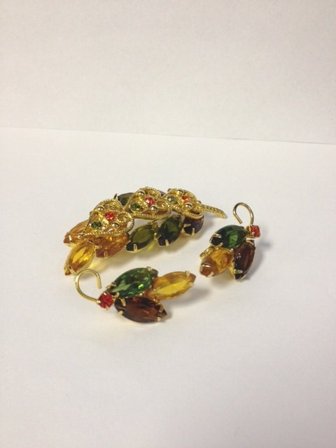ON SALE SALE Gorgeous Vintage 50s/60s Juliana leaf rhinestone set D&E demi parue