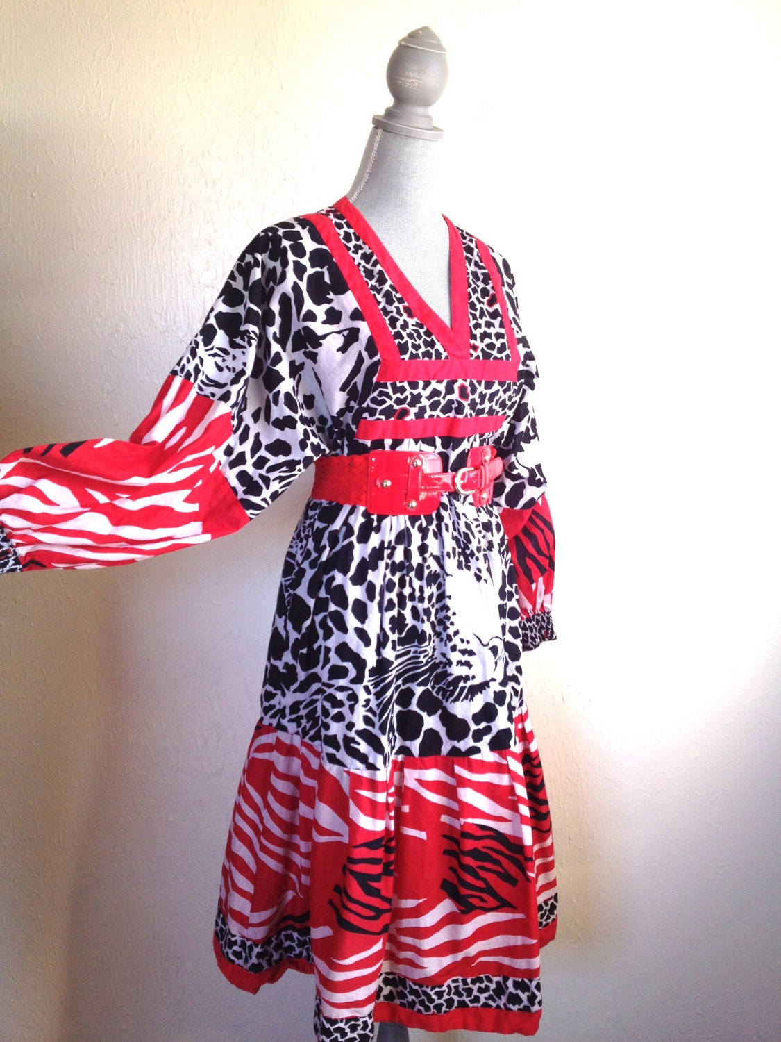 Vintage 70s Tribal Dress Kaftan Ladies Bohemian Chic