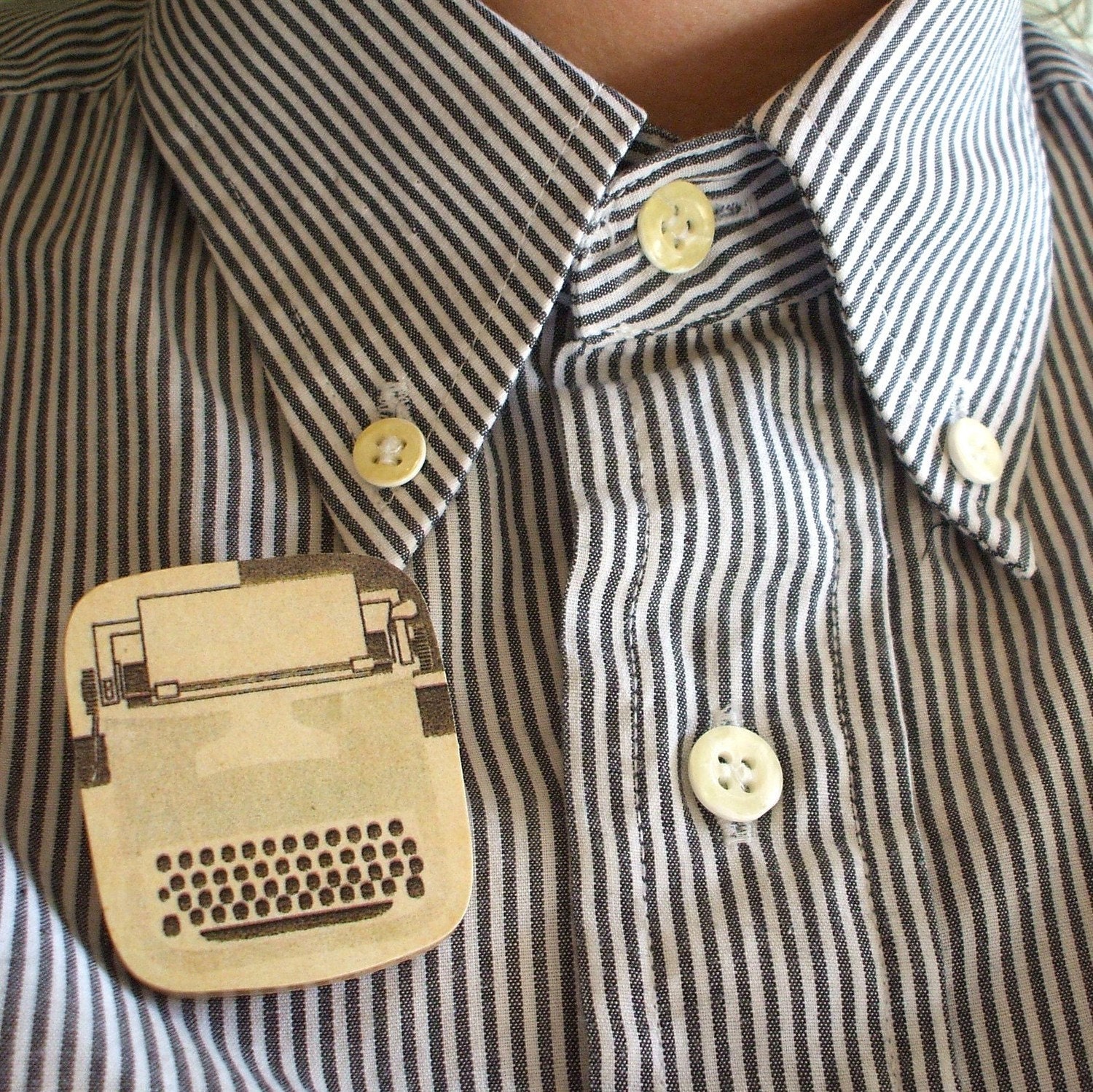 Wooden Typewriter Brooch