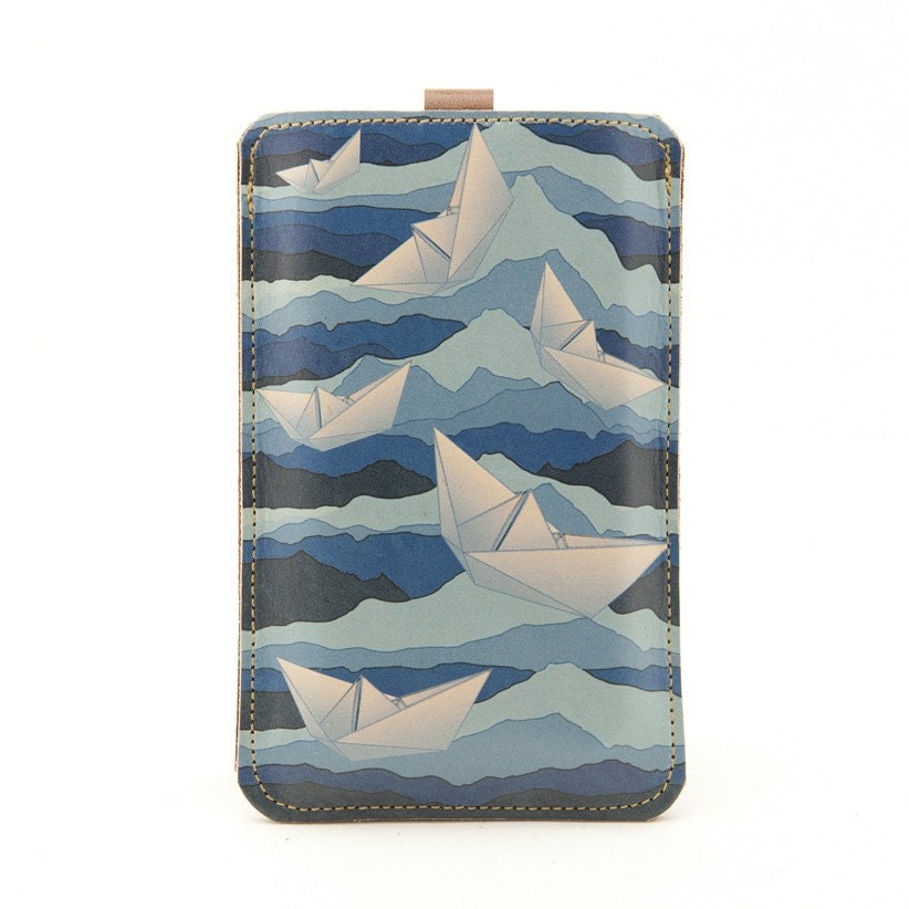 Leather iPhone/iTouch/HTC (Desire/Mozart) Case - Ocean and paper boats