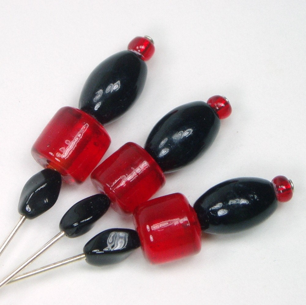 Large Red and Black Counting and Marking Pins