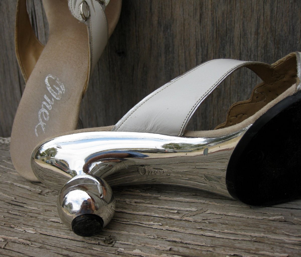 Silver Ball Heels by Onex White Marquis Rhinestone Modern / Retro Style Size 7 -  7.5 SALE