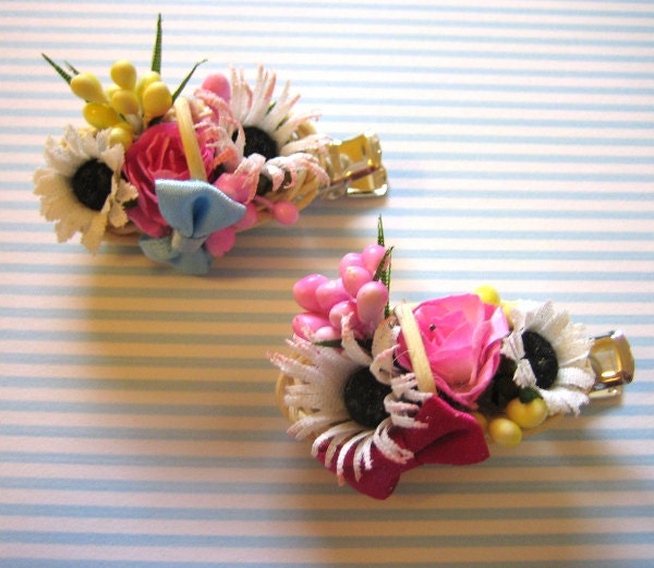 Fancy Floral Basket Hair Clip