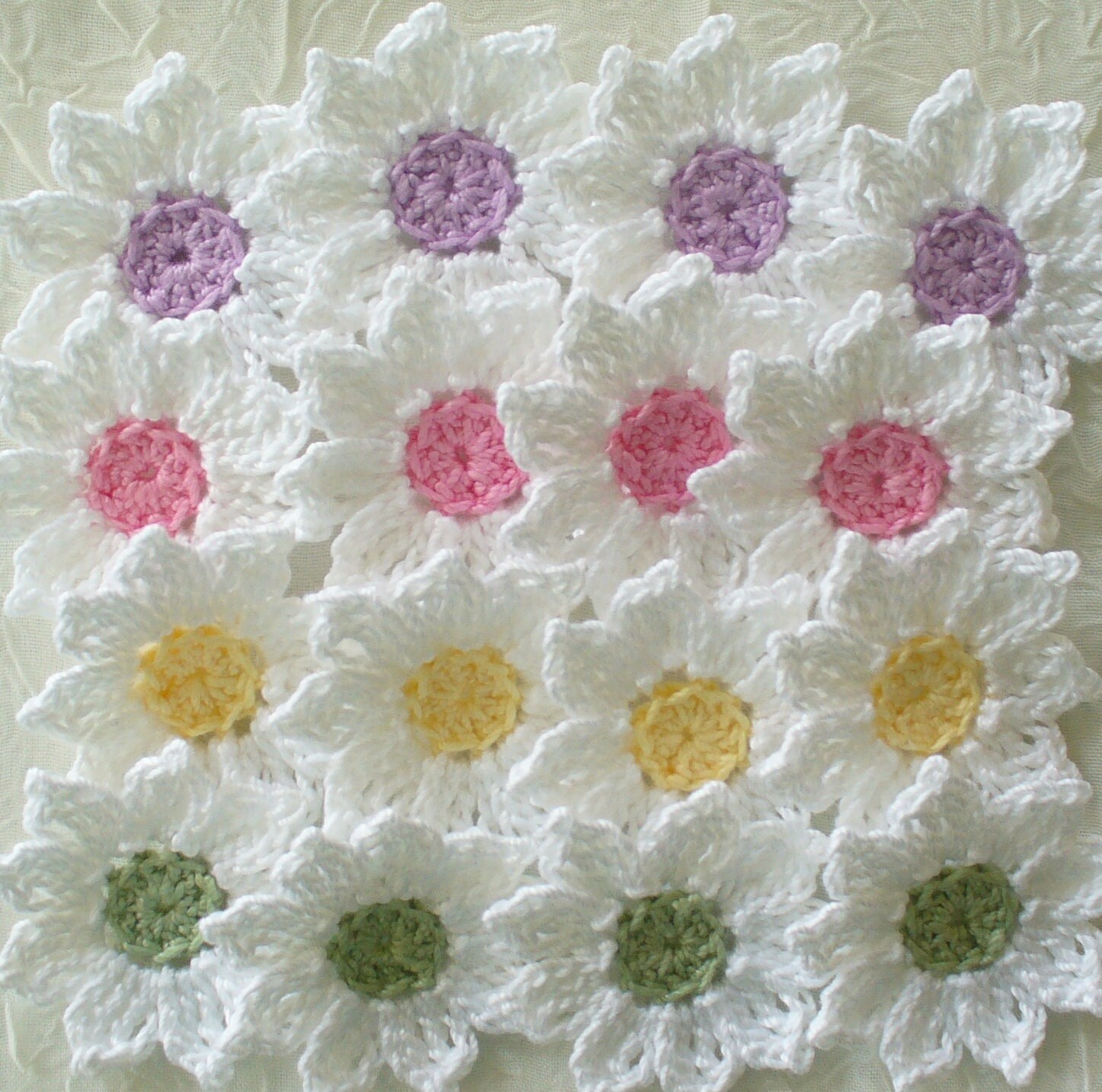 Fresh as a Daisy  - Crochet Flowers,  Appliques  - set of 16