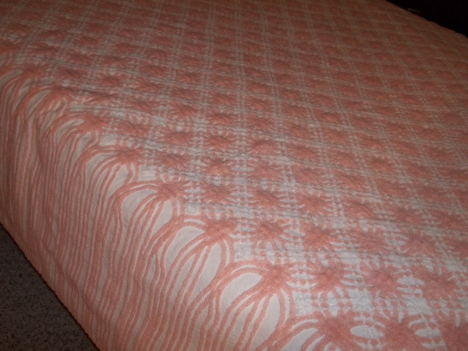 Reserved for alisalovesvintage Peachy pink chenille in excellent condition