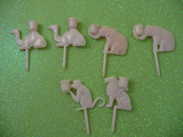 Lot of 6 Vintage Pink Plastic Circus Animal Birthday Party Candle Holders