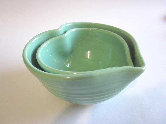 Mint green Nesting Heart Bowls, heart bowl, serving bowl, heart dish, Handmade stoneware pottery