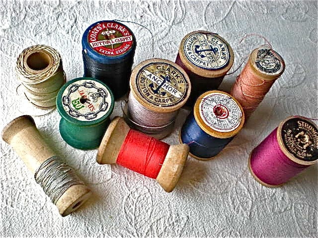 10 wooden Spools of Thread\/ VINTAGE