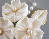 Pale Ivory Flower Bridal Fascinator