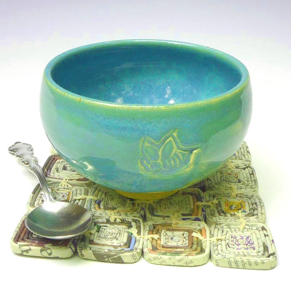 Bee - sm. serving bowl