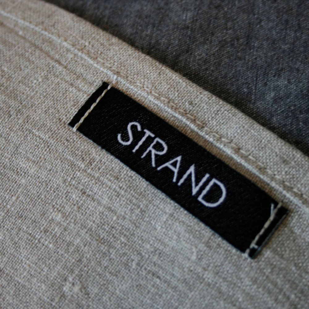 Linen teatowel with feather