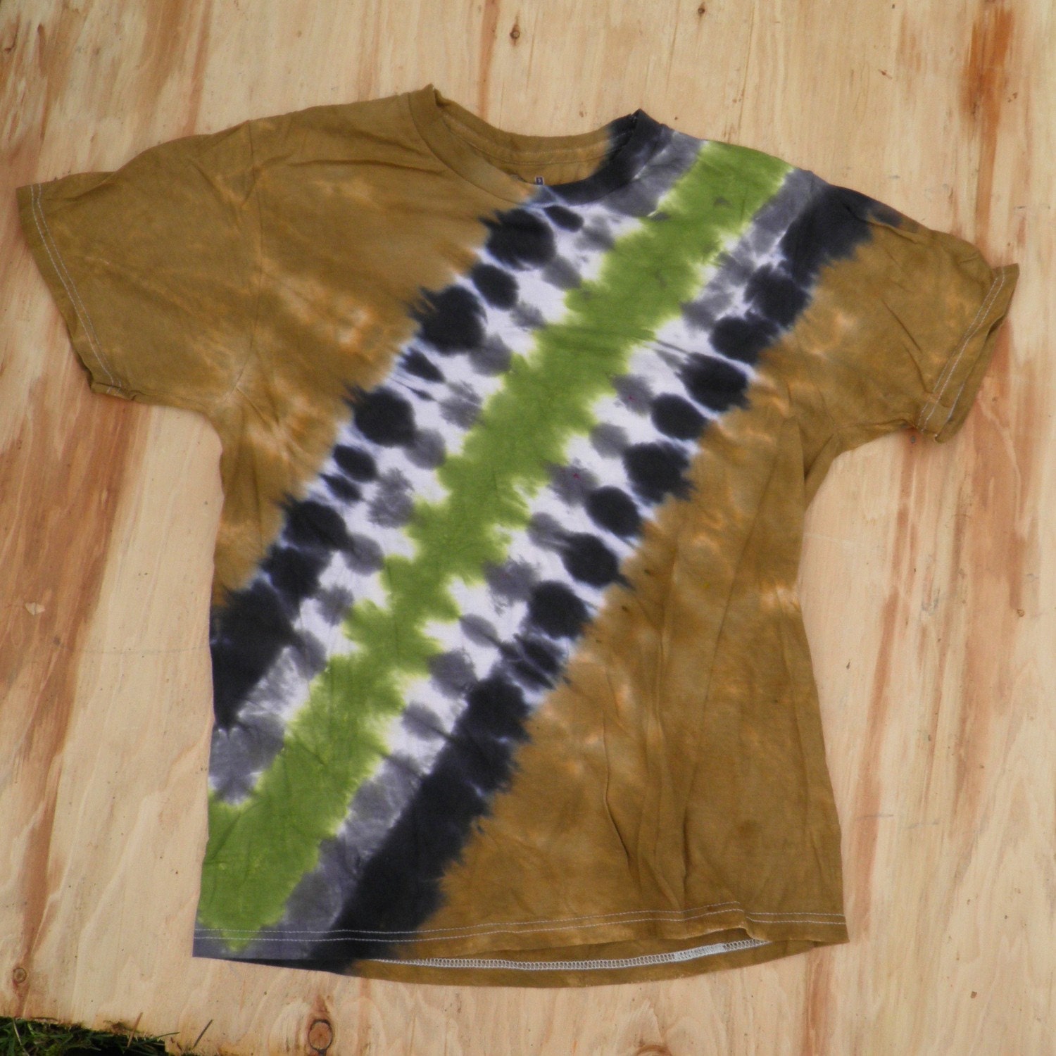 Bronze Bandolier Tie Dye T-Shirt (Fruit of the Loom Size Small) (One of a Kind) (On Sale)