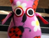 CLEARANCE SALE ... Lady Bugs and Flowers Owl