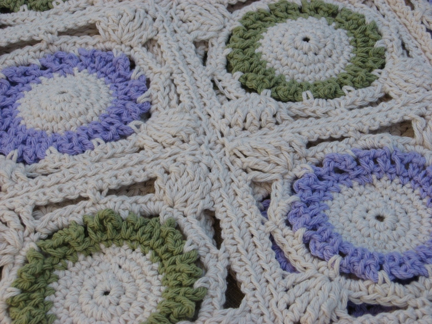 PDF Flora Bunda Crochet Throw Blanket Pattern