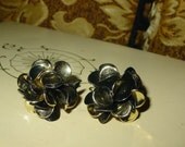 Vintage 60s mod gold black floral burst earrings