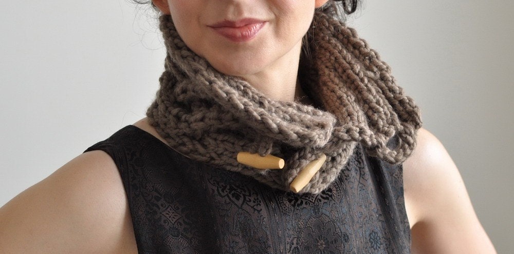 Celtic Connection - handknit UNISEX superchunky cabled scarf / neckwarmer / collar with wooden toggles made to order in 16 colors