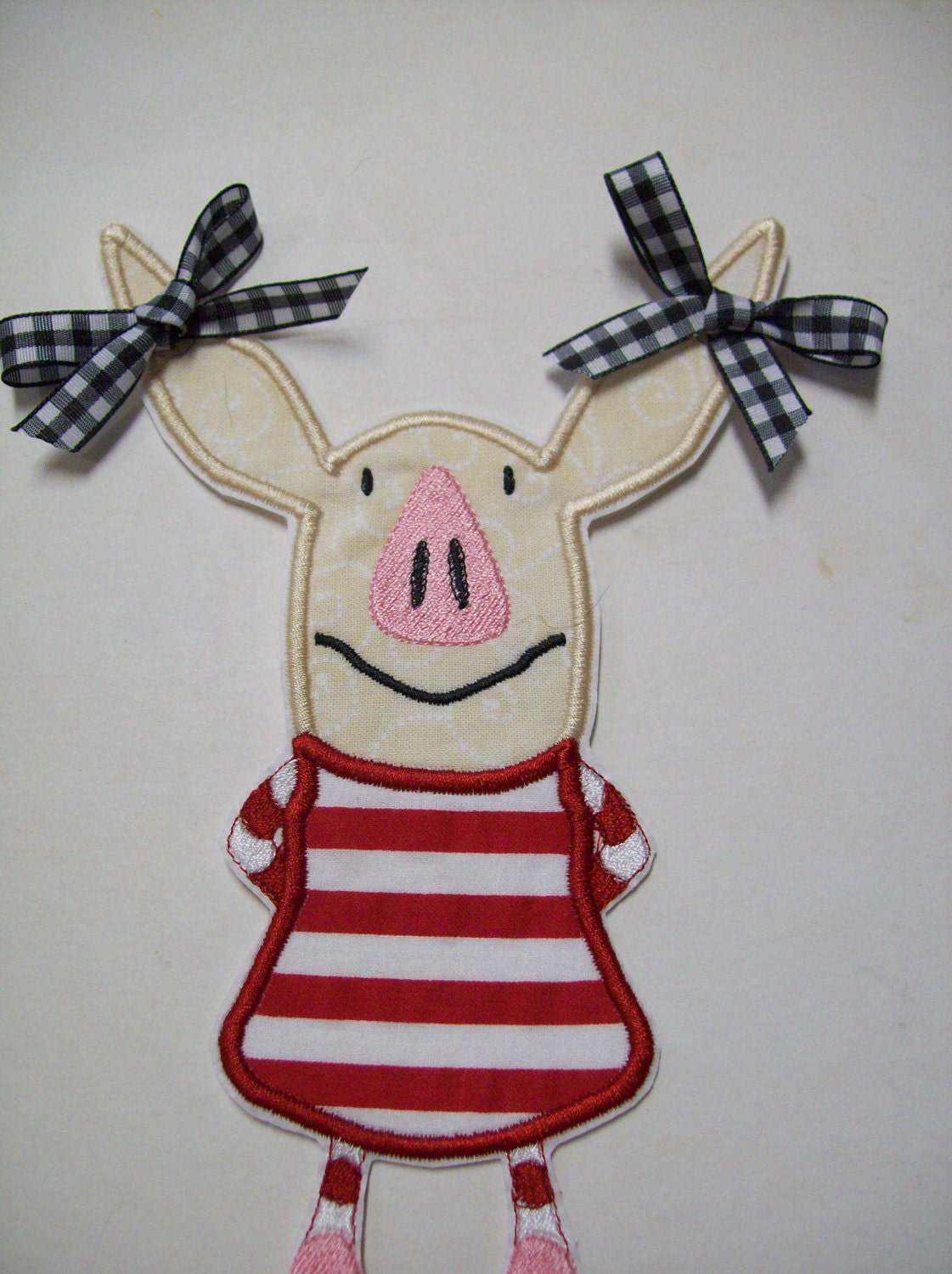 Iron On Applique - Clara Belle Pig 12325236