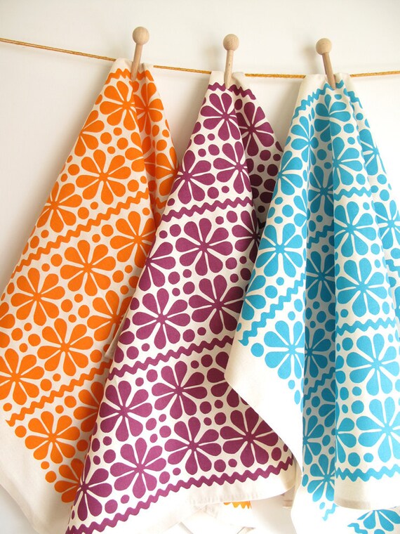 Set of 2 Tea Towels in Parade, choice of colours