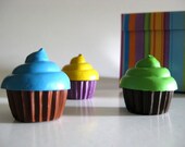 Crayon Cupcakes in Bakery Box, Set of 9