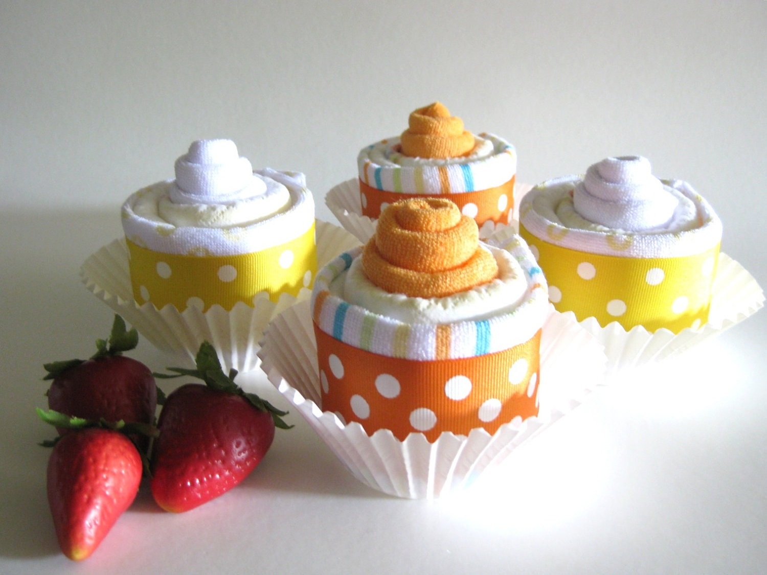 Diaper Cupcakes, Baby Shower Gifts in Bakery Box