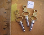 Vintage Antique Watch - Pocket watch keys - Steampunk - Altered art H59