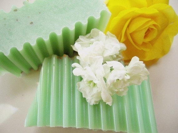 Cucumber Spa   (shea butter soap with Bentonite Clay)