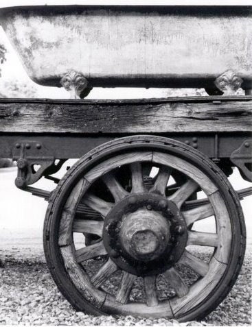 Antique Tub 5x7 Fine Photographic Print