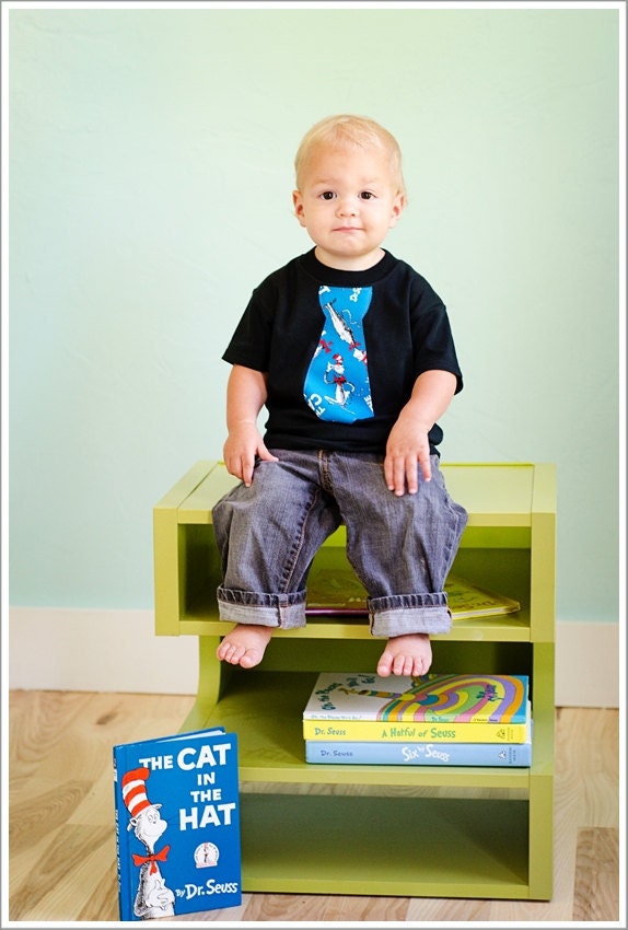 Dr. Seuss Cat in the Hat Tie s/s Black Shirt - 0/3 mos. - 5T