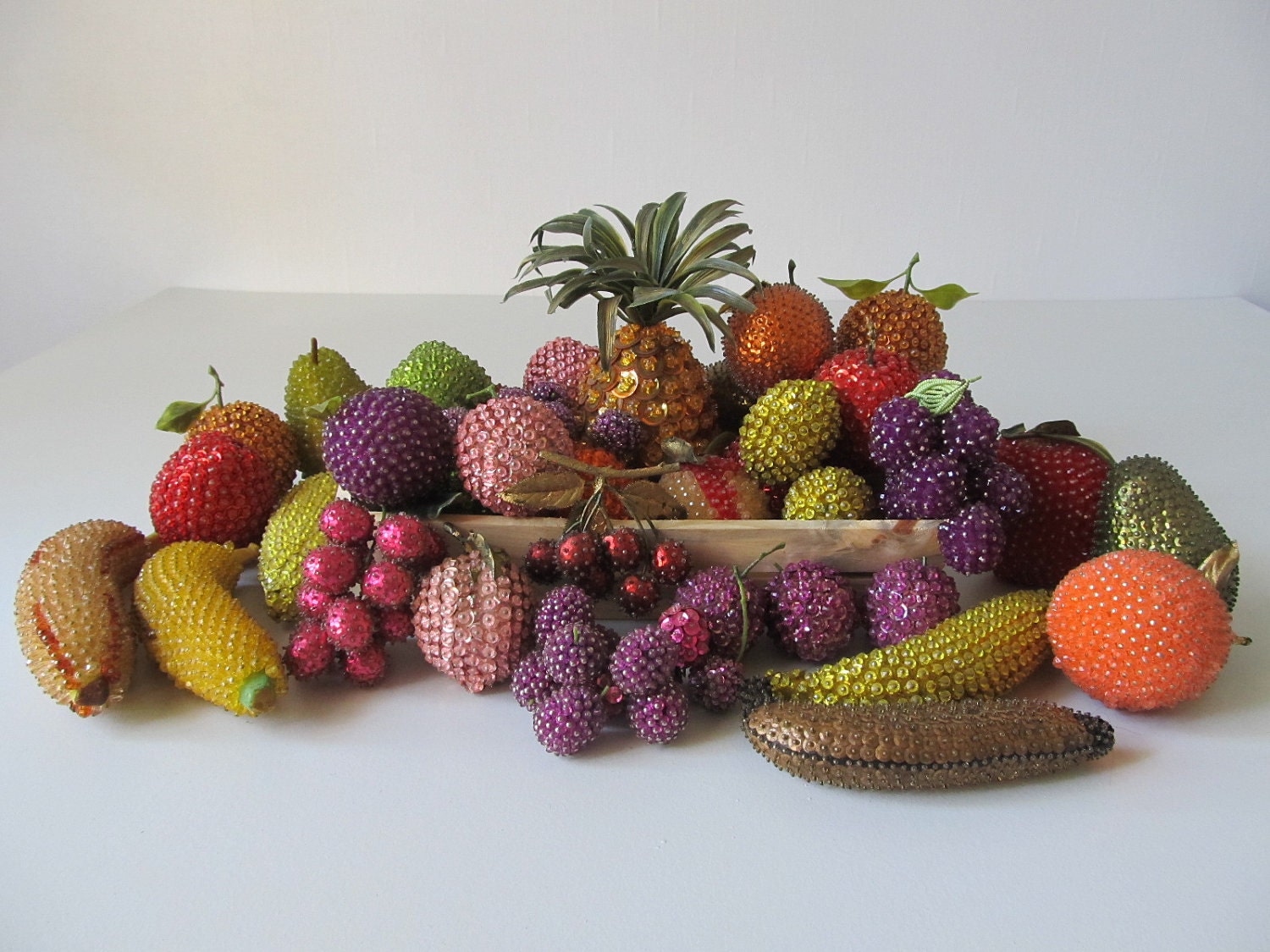 vintage 1950s  Hand Beaded Fruit / 1950s Kitchen Decor / Kitsch