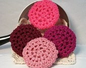 Pot Scrubbers, kitchen cleaners, long lasting scrubbers, pan scrubbie, cleaning aid, nylon net. Pretty in Pink Collection in a 4pk.