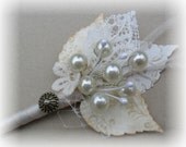NEW - Beautiful Vintage/antique inspired Pearl Boutonniere.