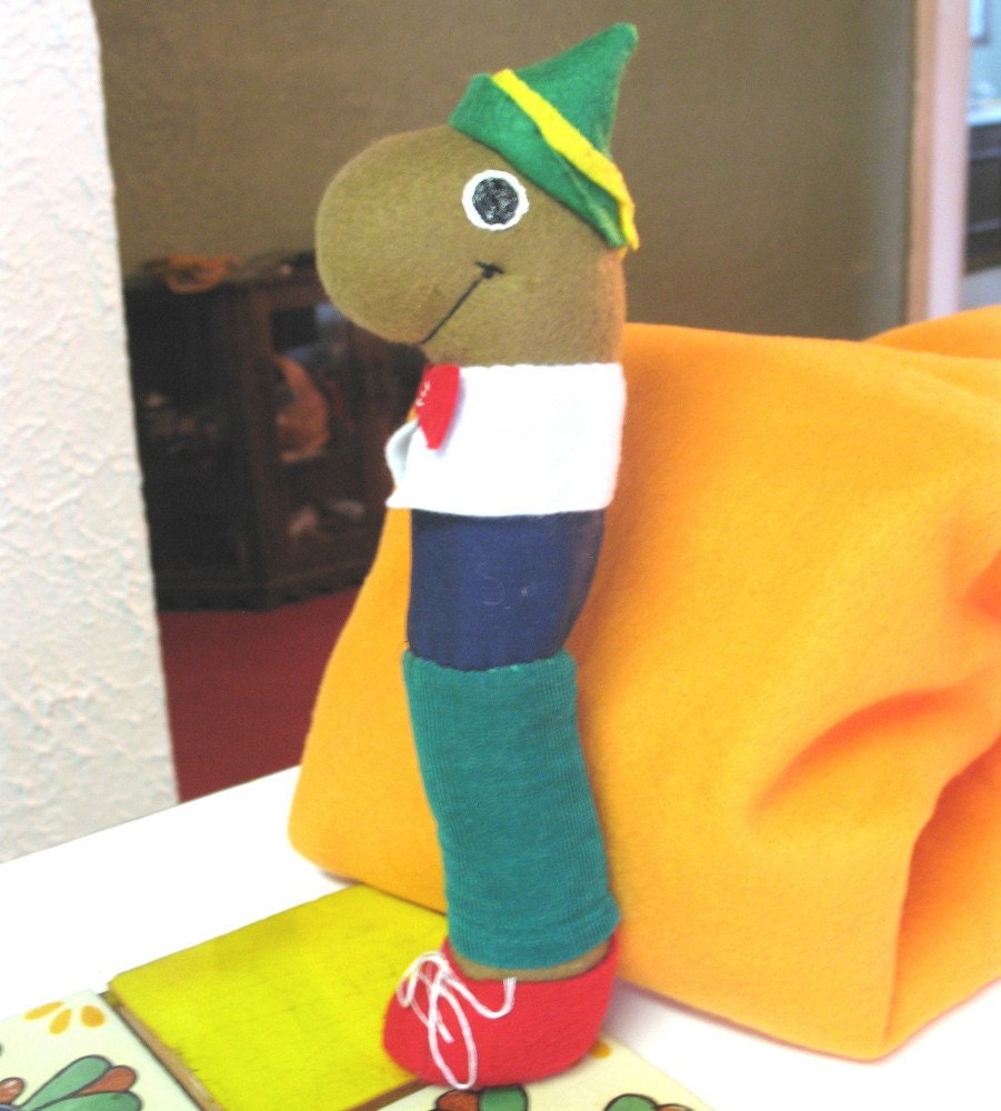 Worm toy plushie