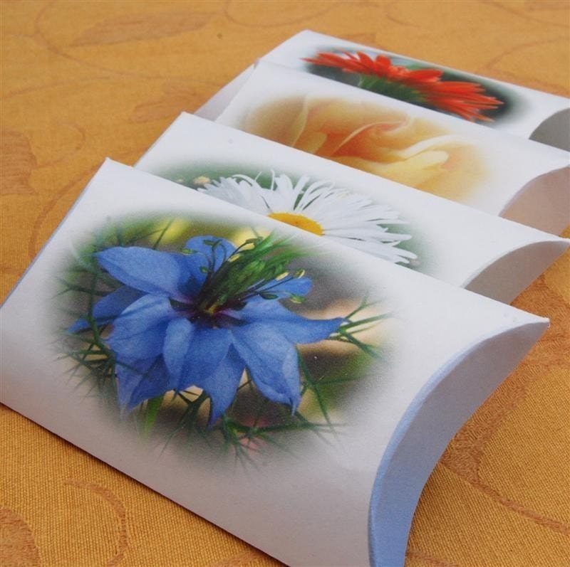 Pillow box handmade packaging photographic flower designs