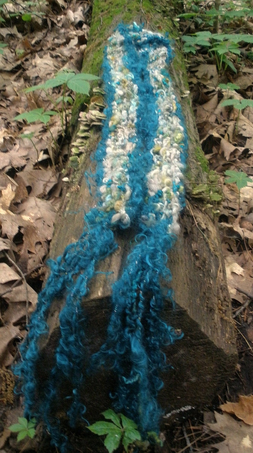 peaceful - rustic handknit scarf of beautiful softness from the forest