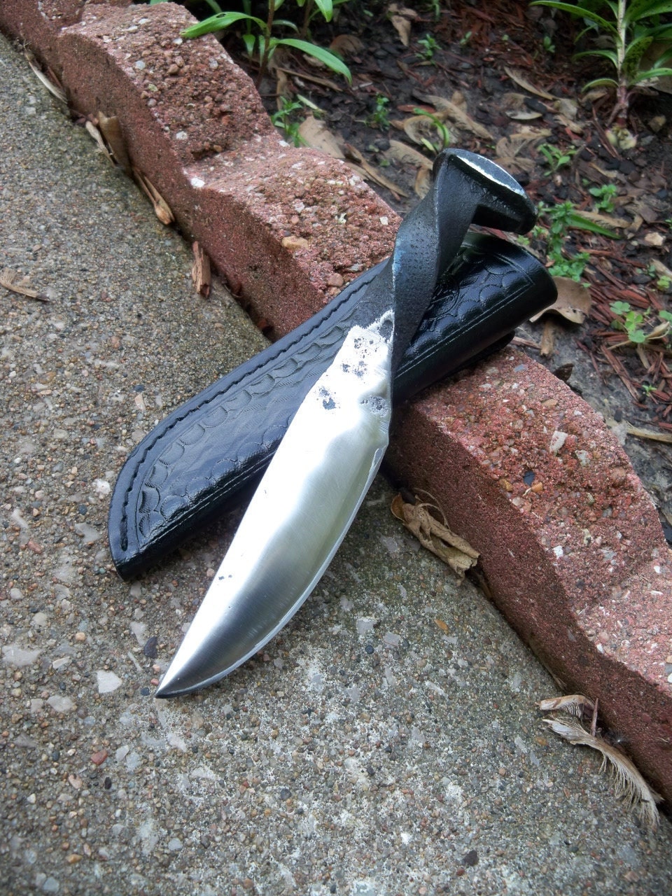 RAILROAD SPiKE Knife w Black LEATHER SHEATH Hand Forged High Carbon Steel Custom Hunting Knives
