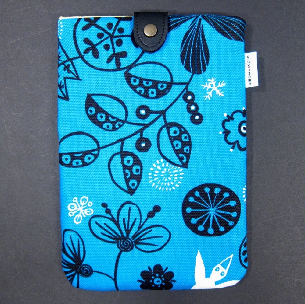 iPad Mini Kindle Nook Kobo Padded Sleeve Case with Button - Scandinavian Forest
