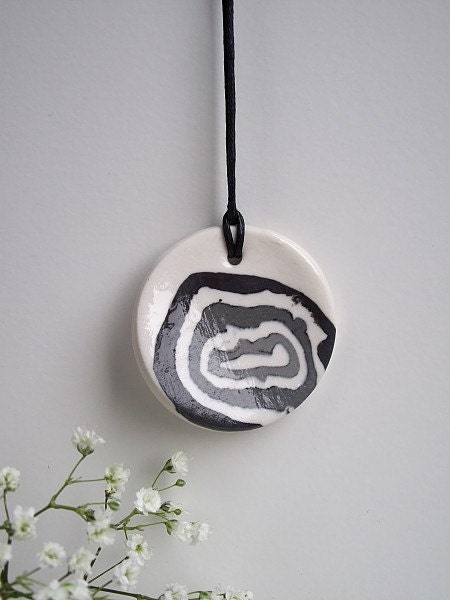 Round Murrina Porcelain Necklace from Italy - lofficina